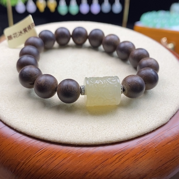 手串沉香木翡翠搭配沉香木手串
