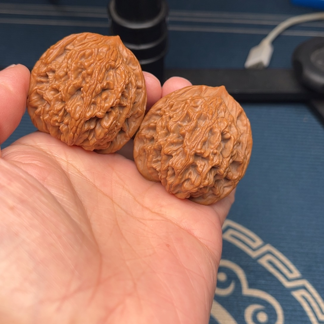 文玩核桃把件虎头