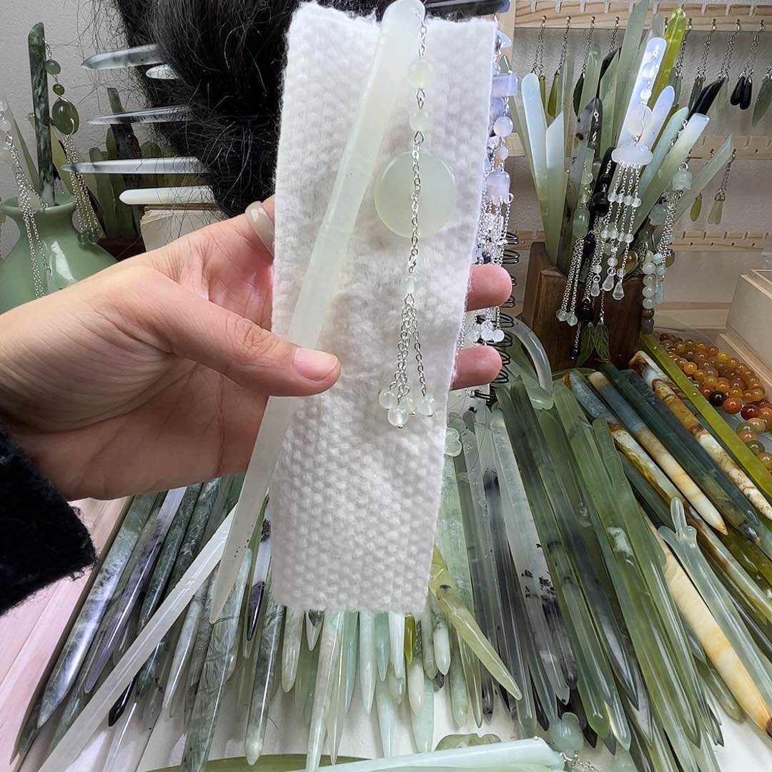 蛇纹石玉发饰未镶嵌