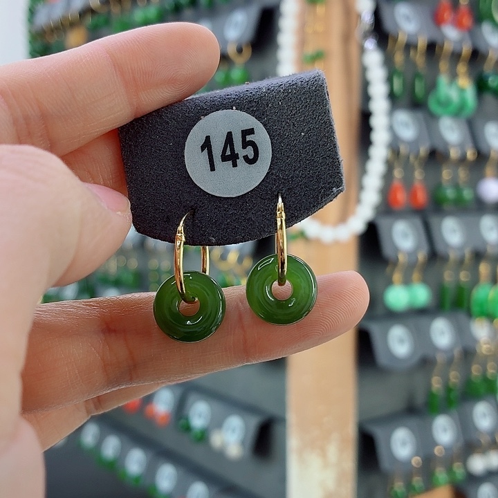 和田玉18K金镶嵌耳饰