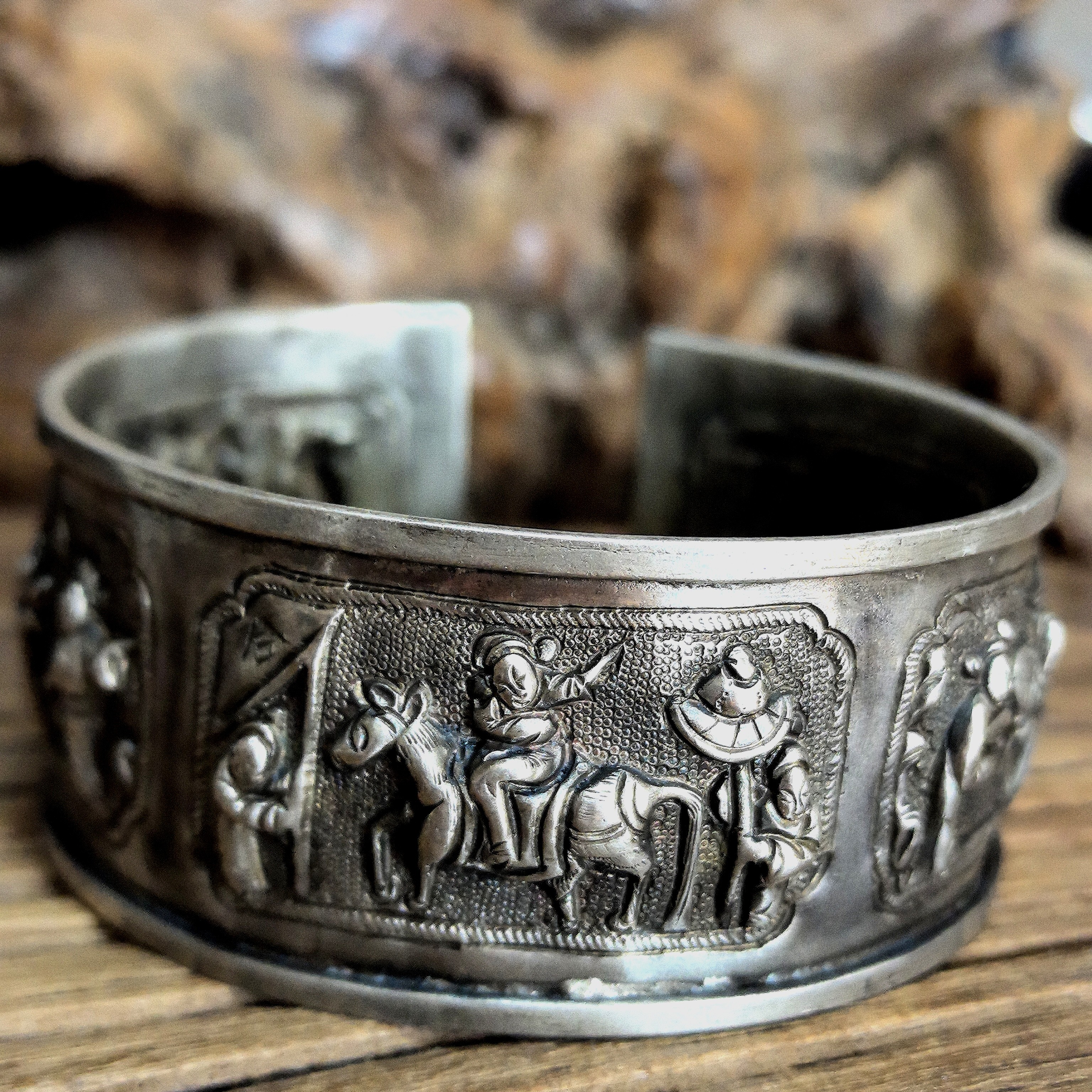 800银手镯 福建地区老银人物题材手镯一支（终身包老）