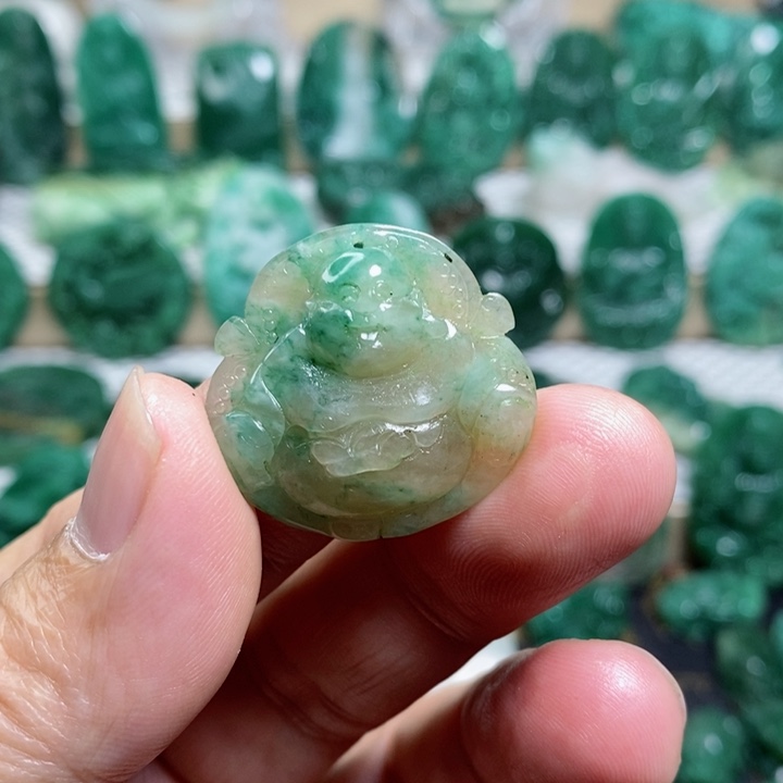 未镶嵌独山玉颈饰