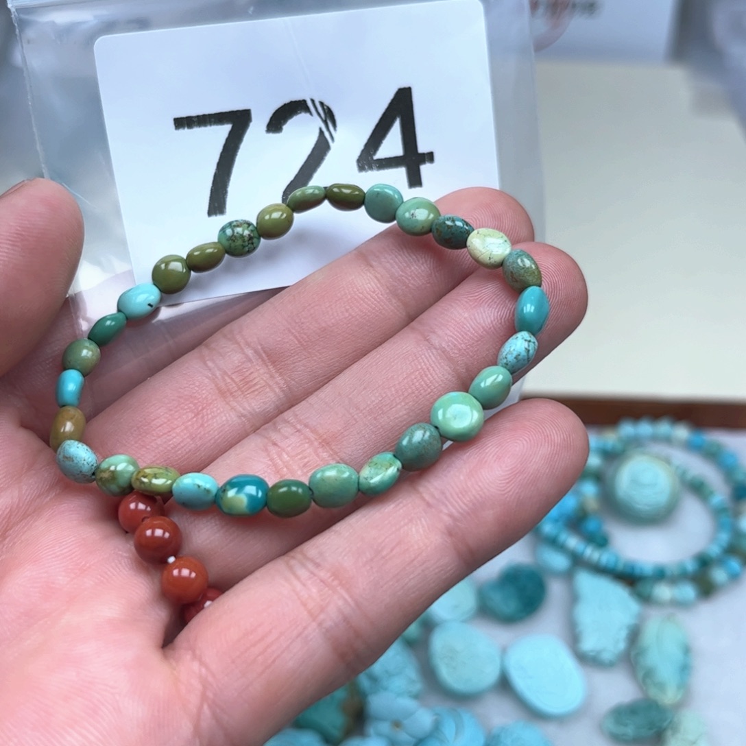 绿松石未镶嵌珠宝奇石