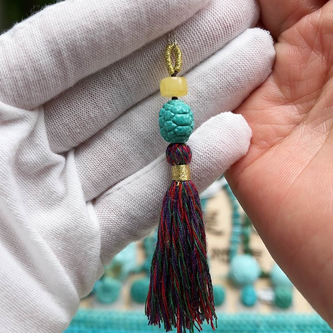 绿松石雕刻未镶嵌