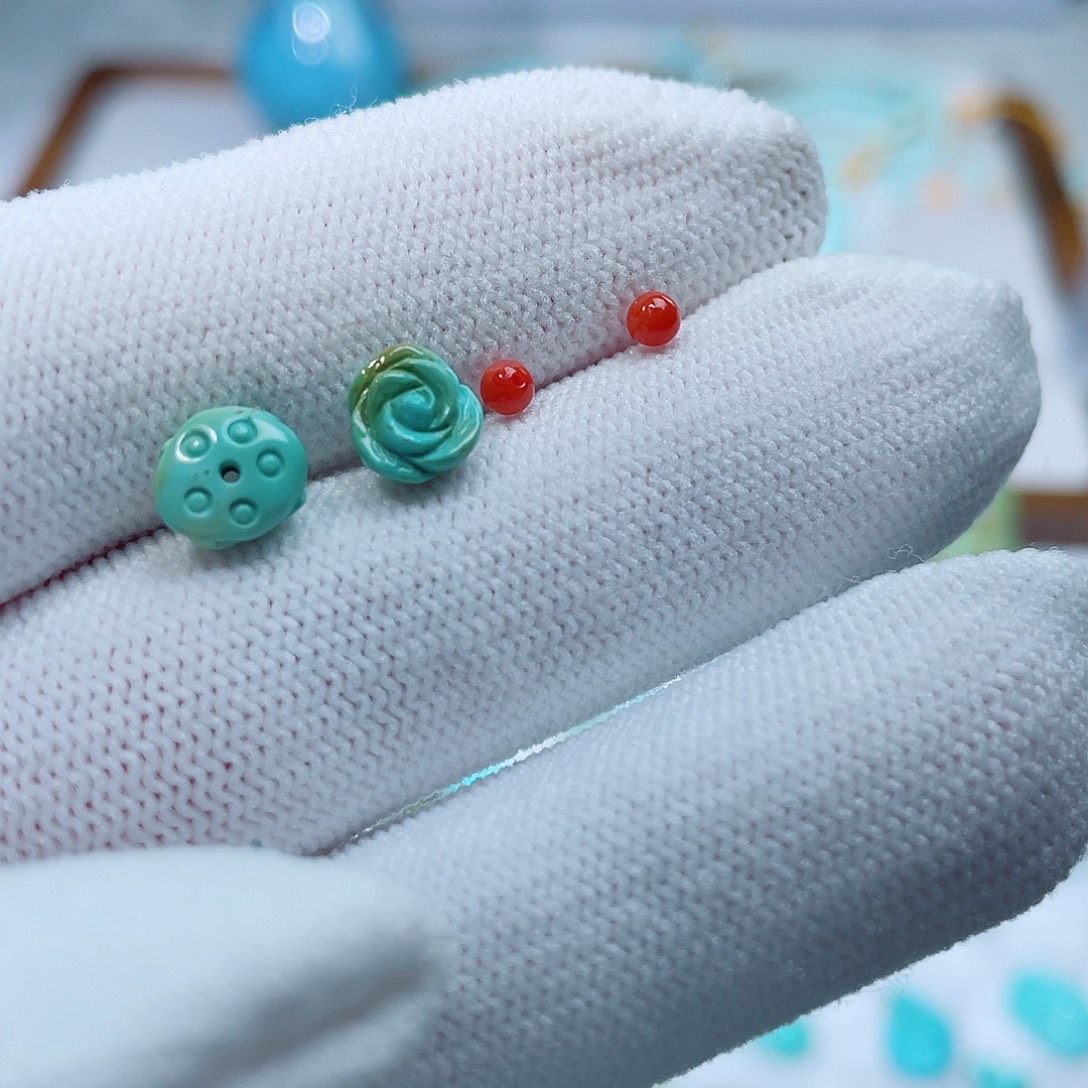 南红玛瑙未镶嵌珠宝奇石