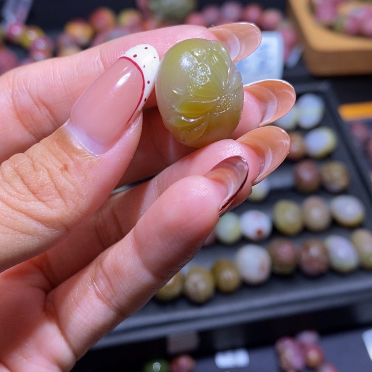 【闪购商品】玛瑙/玉髓手串未镶嵌甜*