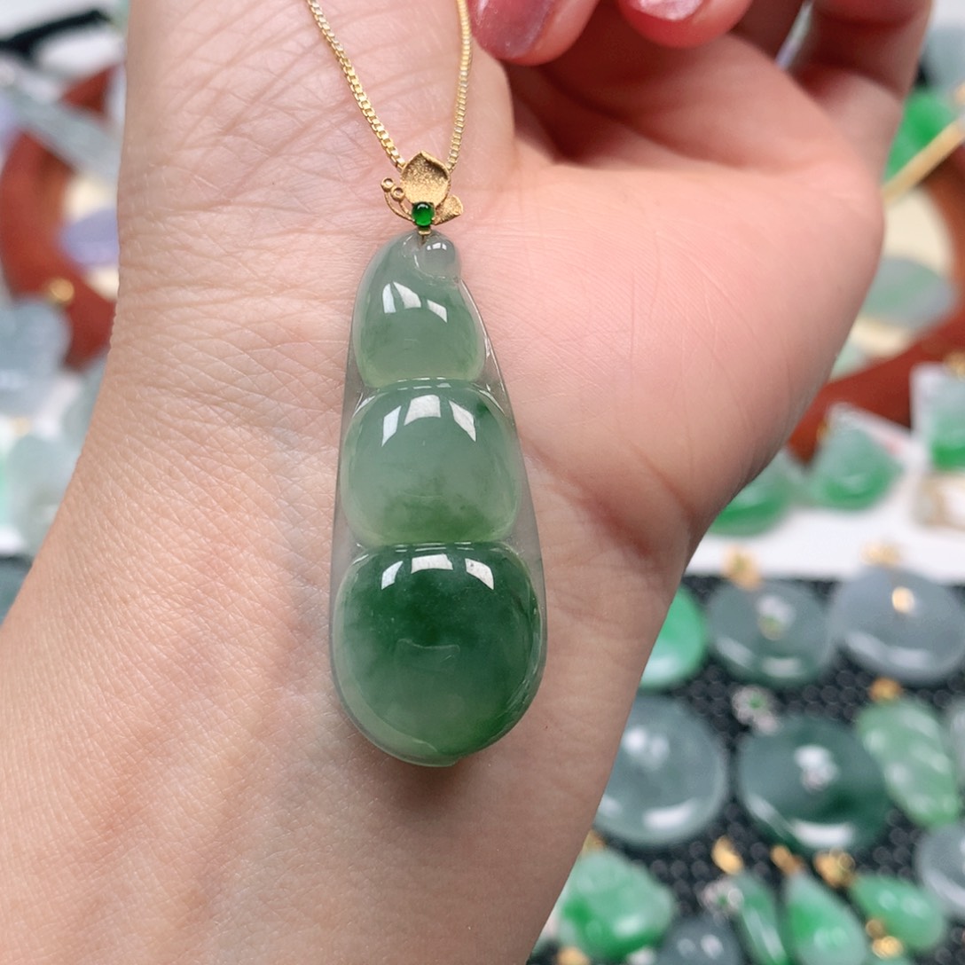 【闪购商品】翡翠吊坠(不含链)18K金镶嵌3**?