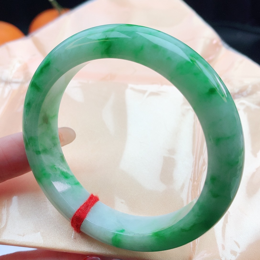 翡翠手镯未镶嵌56圈口882077