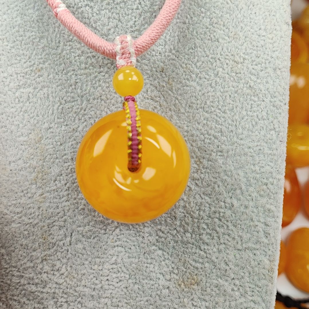 蜜蜡吊坠(赠链)未镶嵌