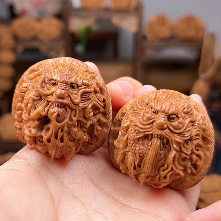 核桃把件双面双龙