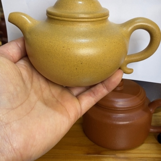 紫砂茶壶连子壶，容量240毫升，黄金段，半手精工