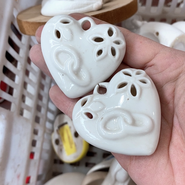 摆件陶瓷树脂材料