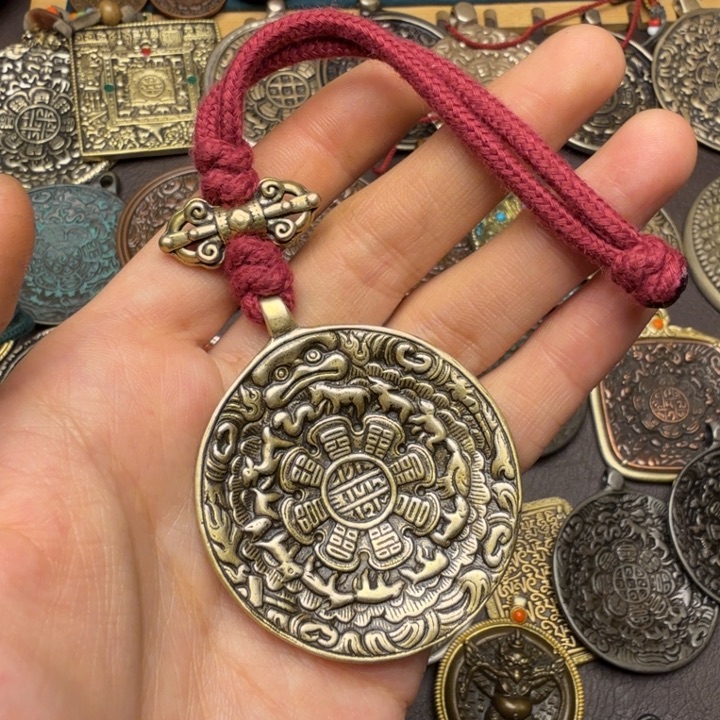 藏传文玩九宫如图