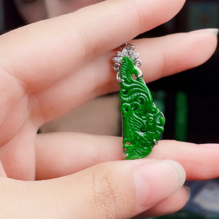 翡翠银S925镶嵌颈饰多样性