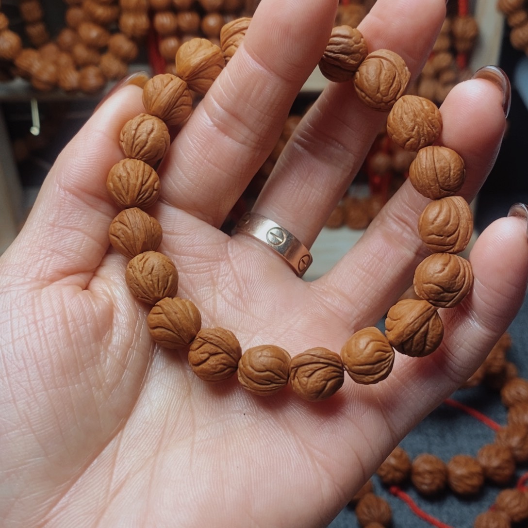 桃核吊坠龙纹桃枭