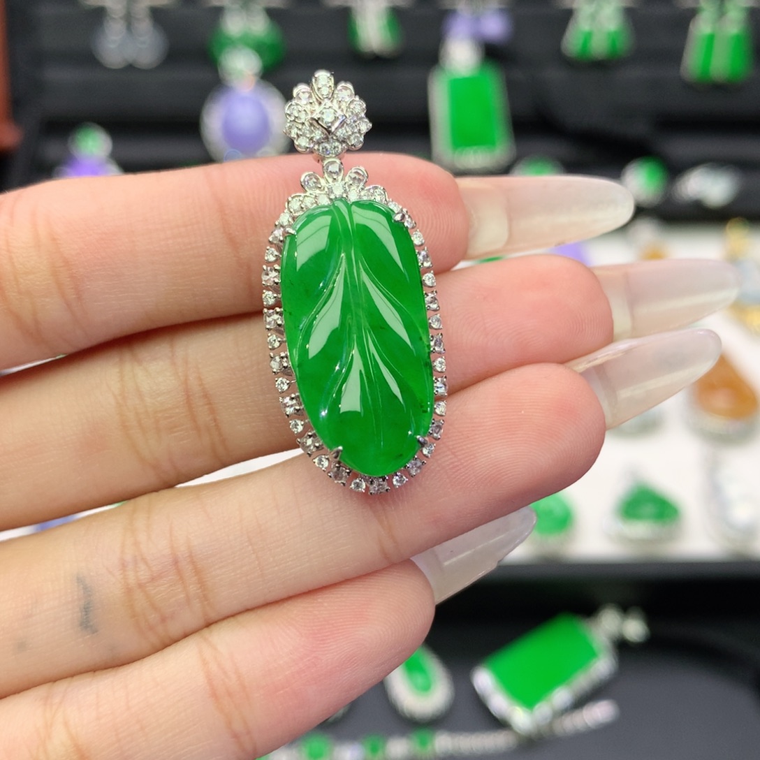 翡翠18K金镶嵌吊坠(不含链)