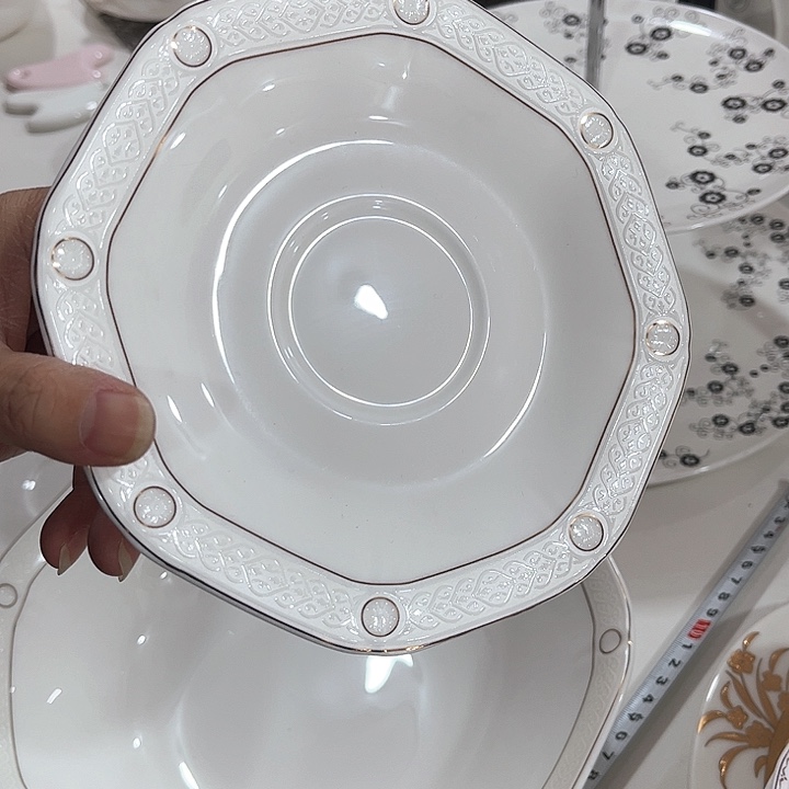 碗微瑕骨瓷碟三只装明亮