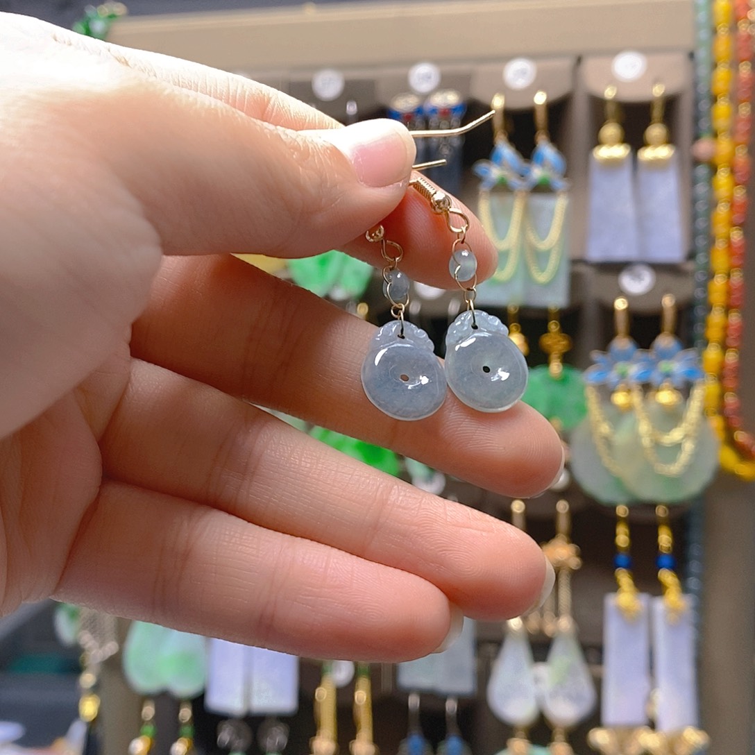 未镶嵌翡翠耳饰翡翠