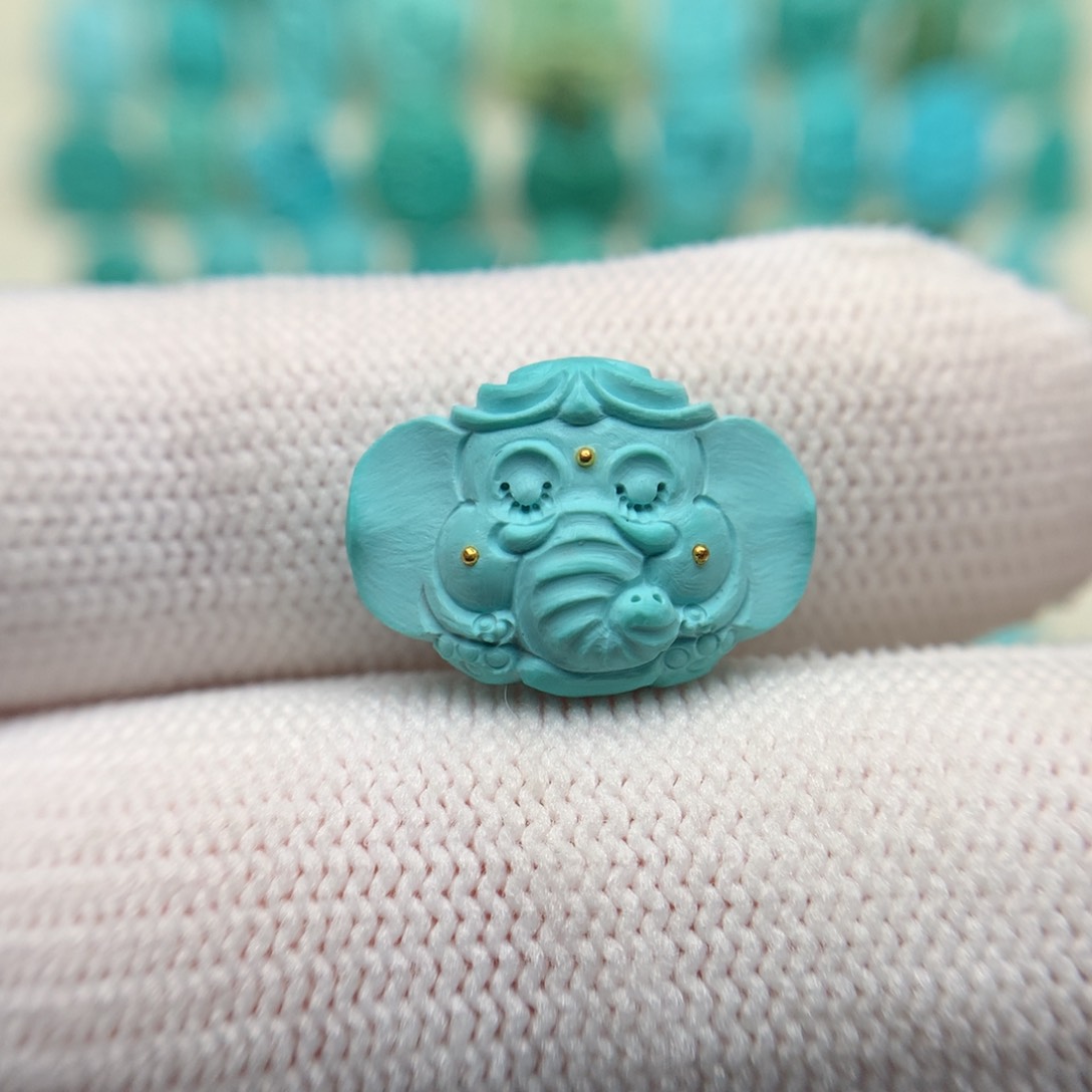 绿松石配饰未镶嵌