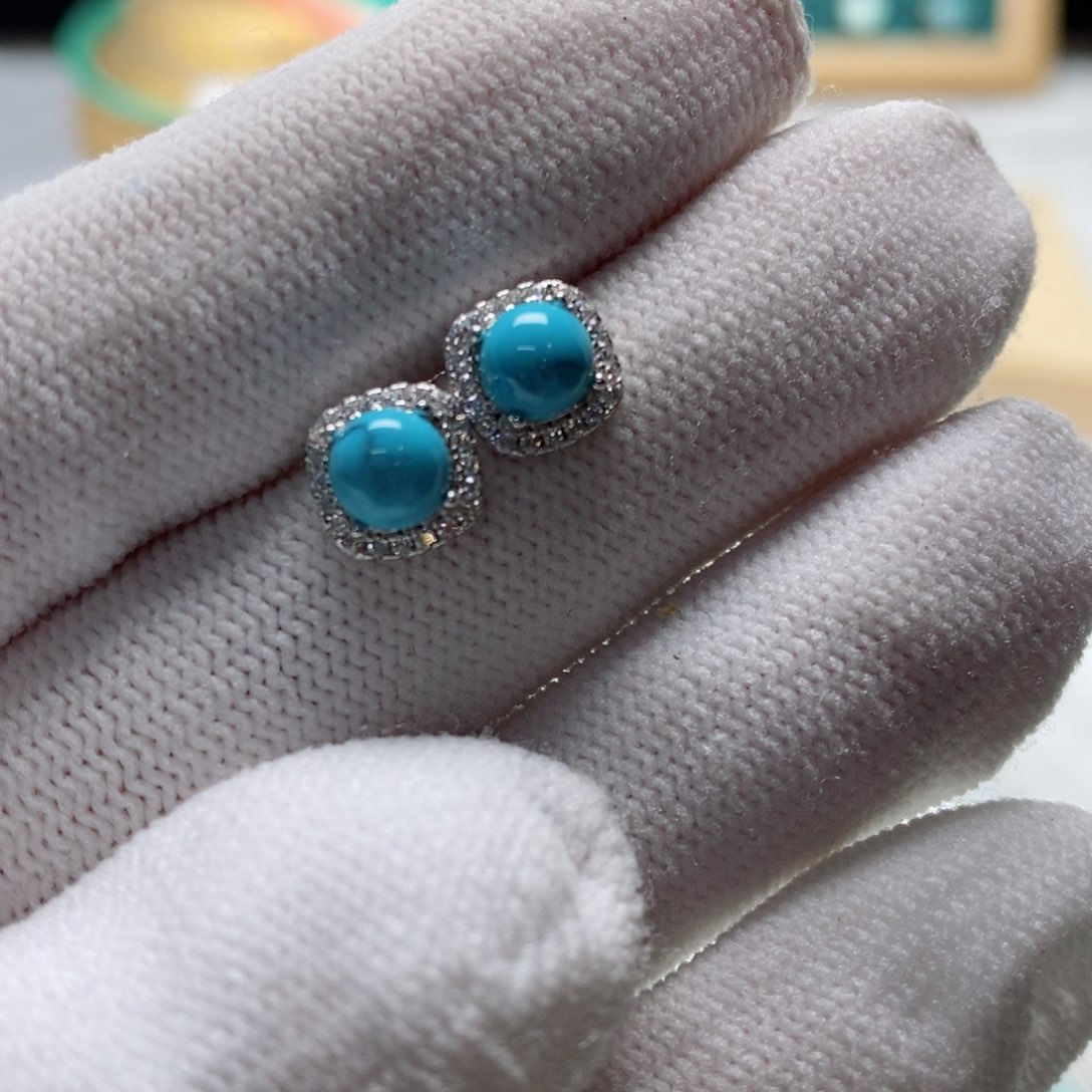 绿松石颈饰未镶嵌