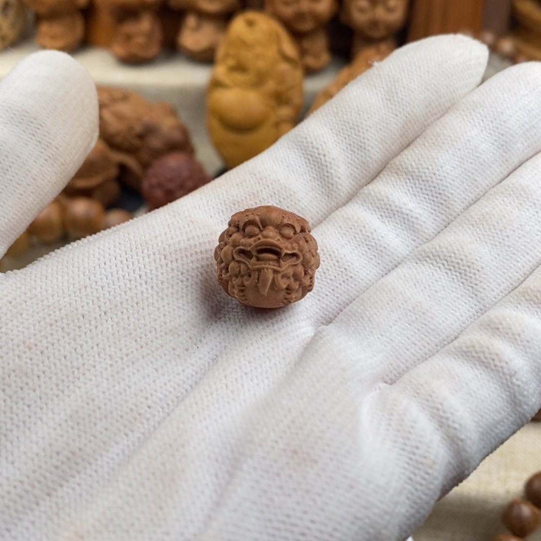 是****手串/手链檀香木迈索尔，老山檀香，奶香，貔貅