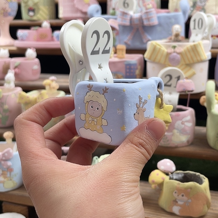 22….手工手绘花盆