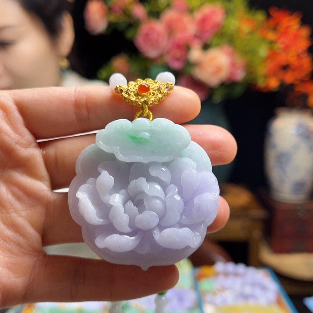 翡翠颈饰未镶嵌天然翡翠