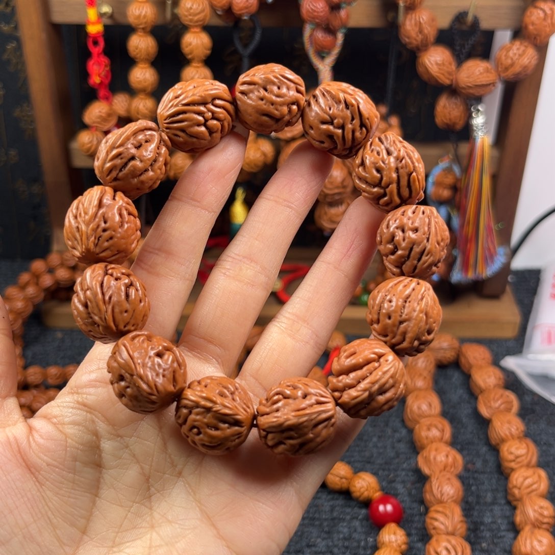 胡***杨桃核吊坠桃枭手串L3