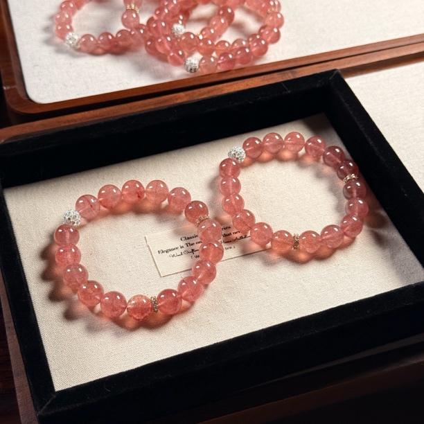 00565=草莓晶手串=尺寸大约11-12mm=多样性发货