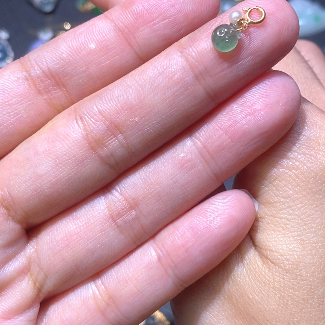 吊坠(不含链)18K金镶嵌翡翠