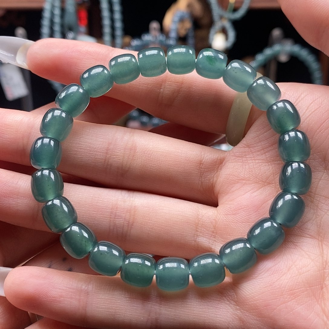 未镶嵌手链翡翠7.7mm直切手串