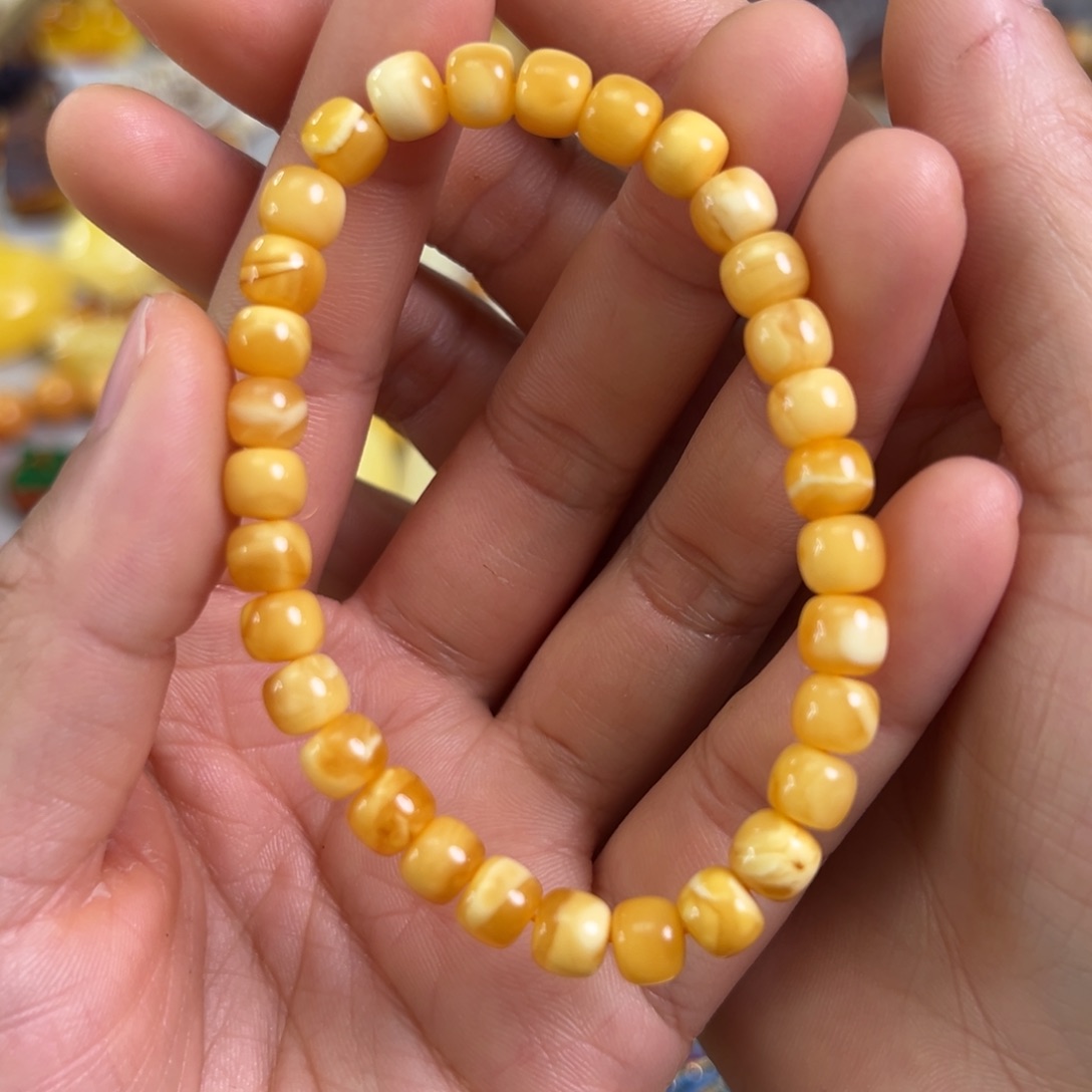 蜜蜡裸石未镶嵌蜜蜡