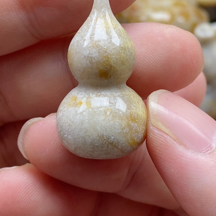 硅化珊瑚（珊瑚玉）颈饰未镶嵌特价没打孔