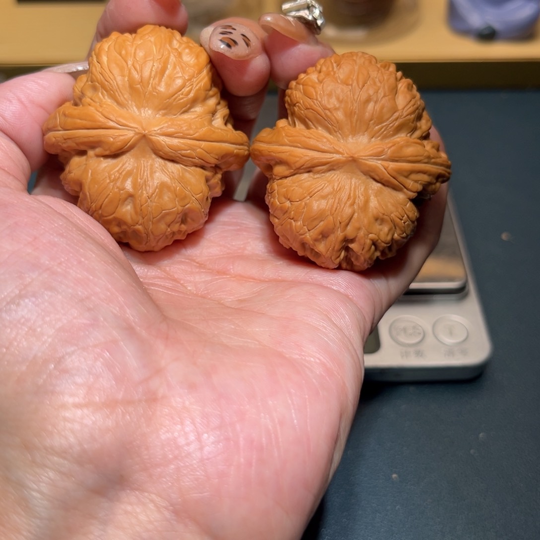 文玩核桃吊坠元宝44