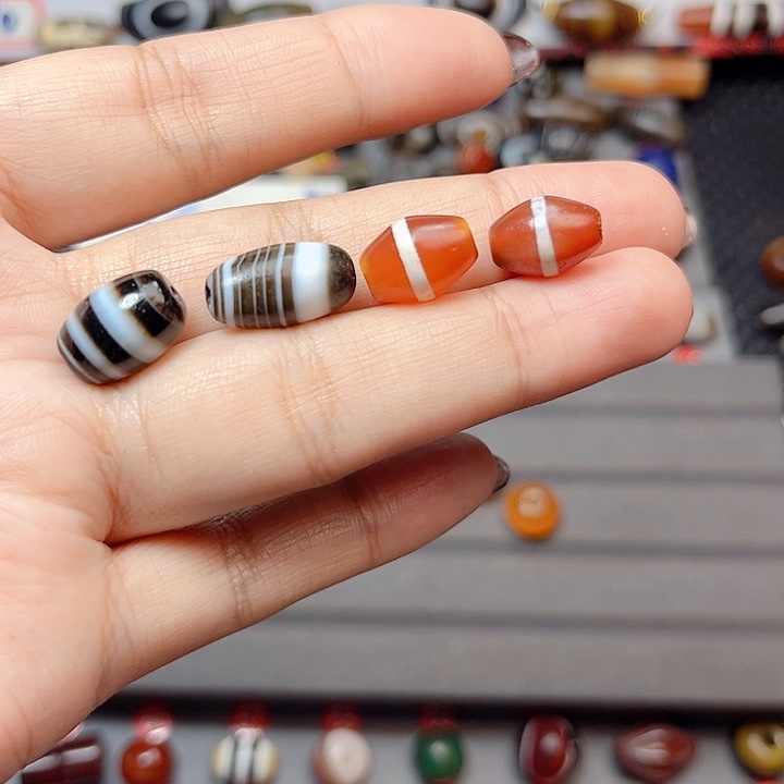 未镶嵌玛瑙/玉髓珠宝半成品l****6