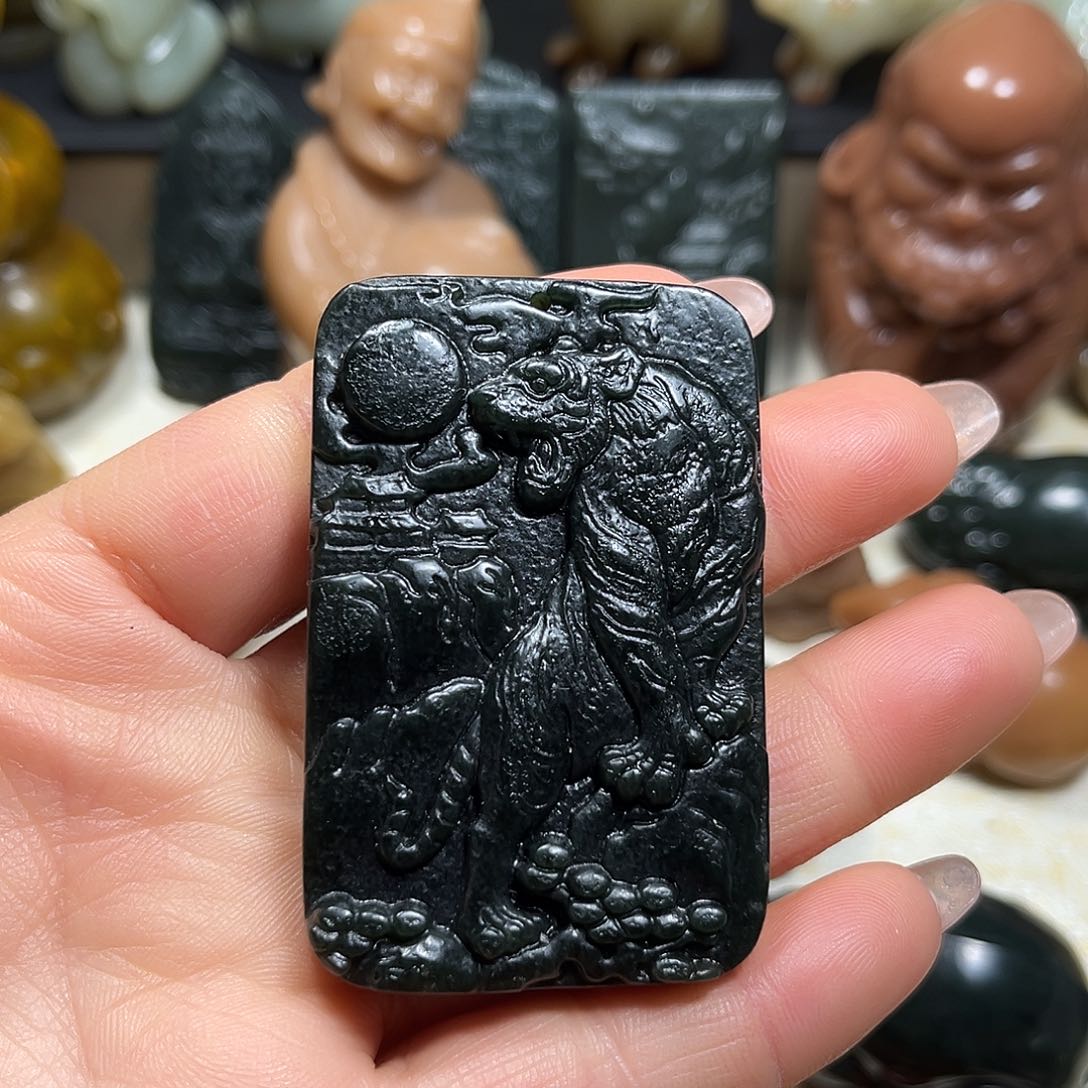 白玉菩提吊坠白玉菩提吊坠