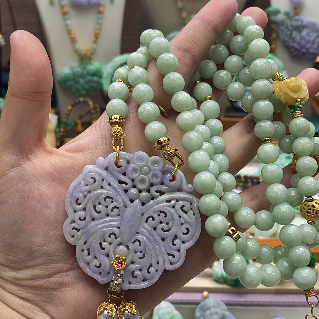 翡翠未镶嵌颈饰斜挎