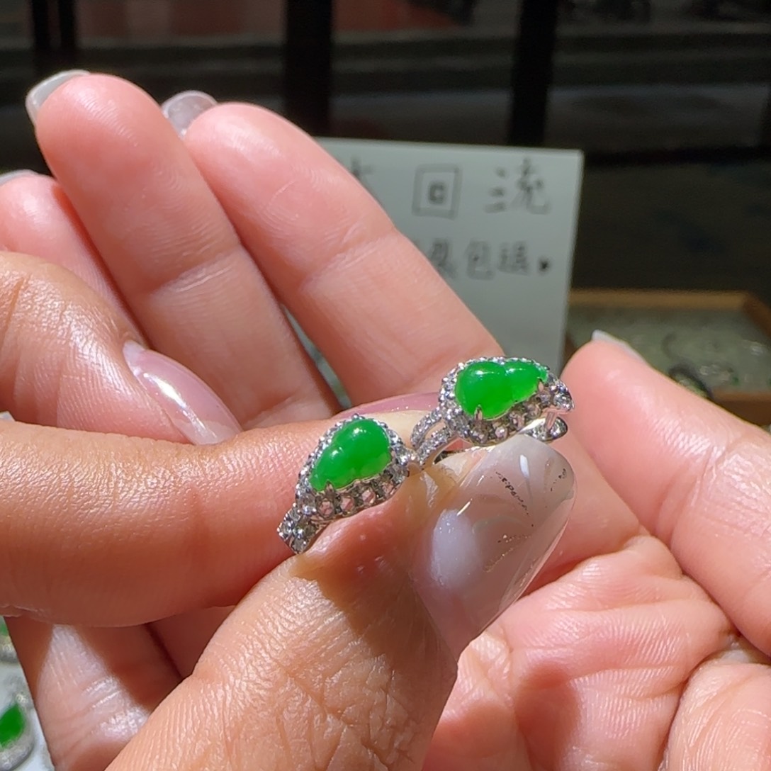 【闪购商品】翡翠耳饰18K金镶嵌缅甸