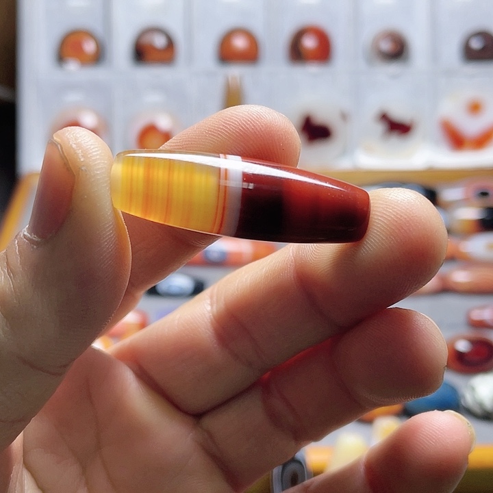 玛瑙/玉髓颈饰未镶嵌