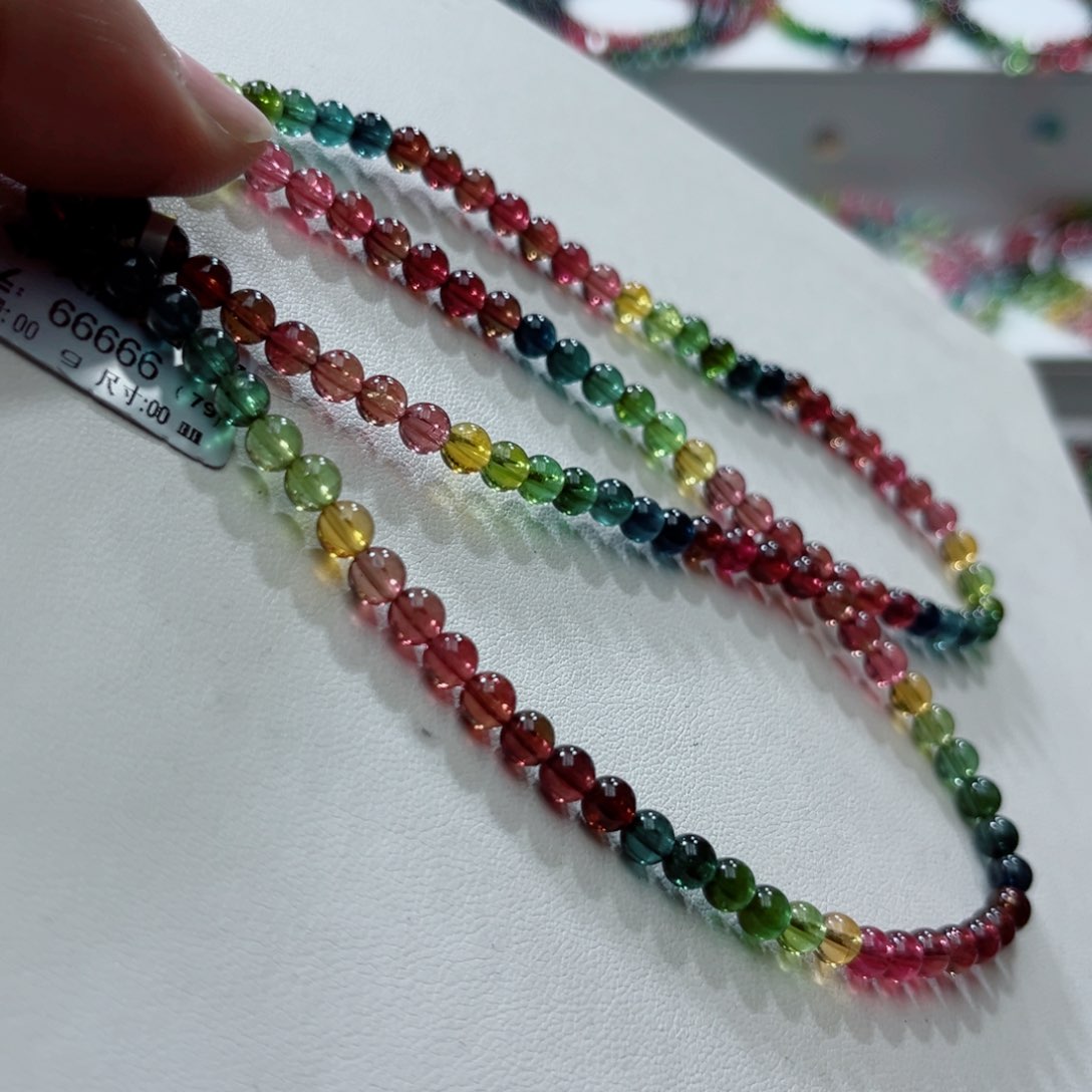 手链未镶嵌碧玺碧玺多样性发一条