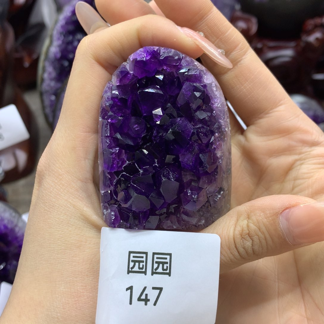 紫晶大型摆件（非配饰）未镶嵌