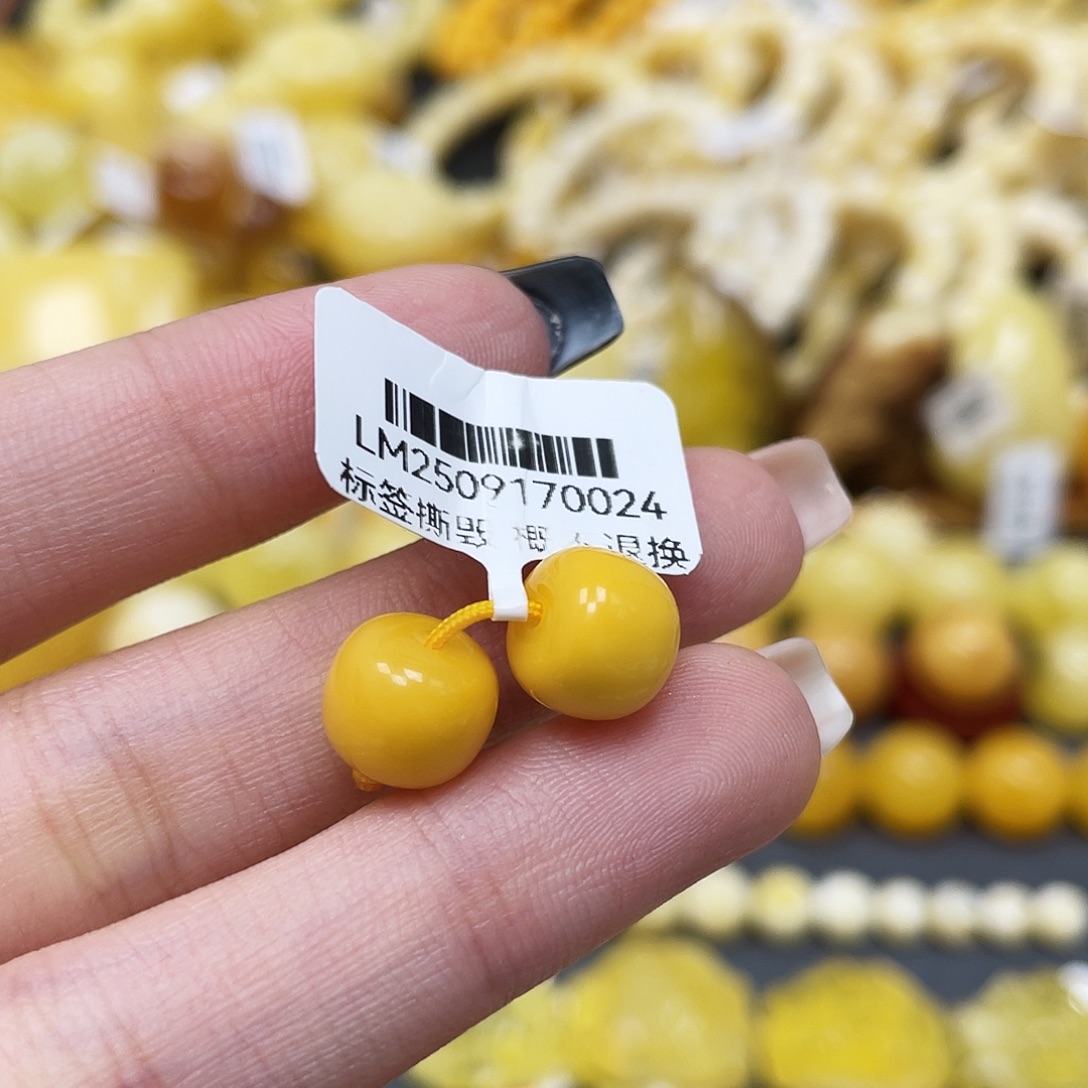 小***课琥珀未镶嵌裸石9.3*8mm老型珠蜜蜡对珠 福利款