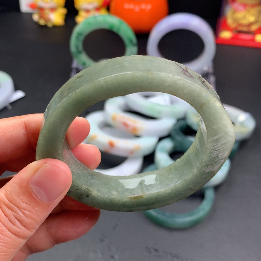 定制翡翠手镯未镶嵌