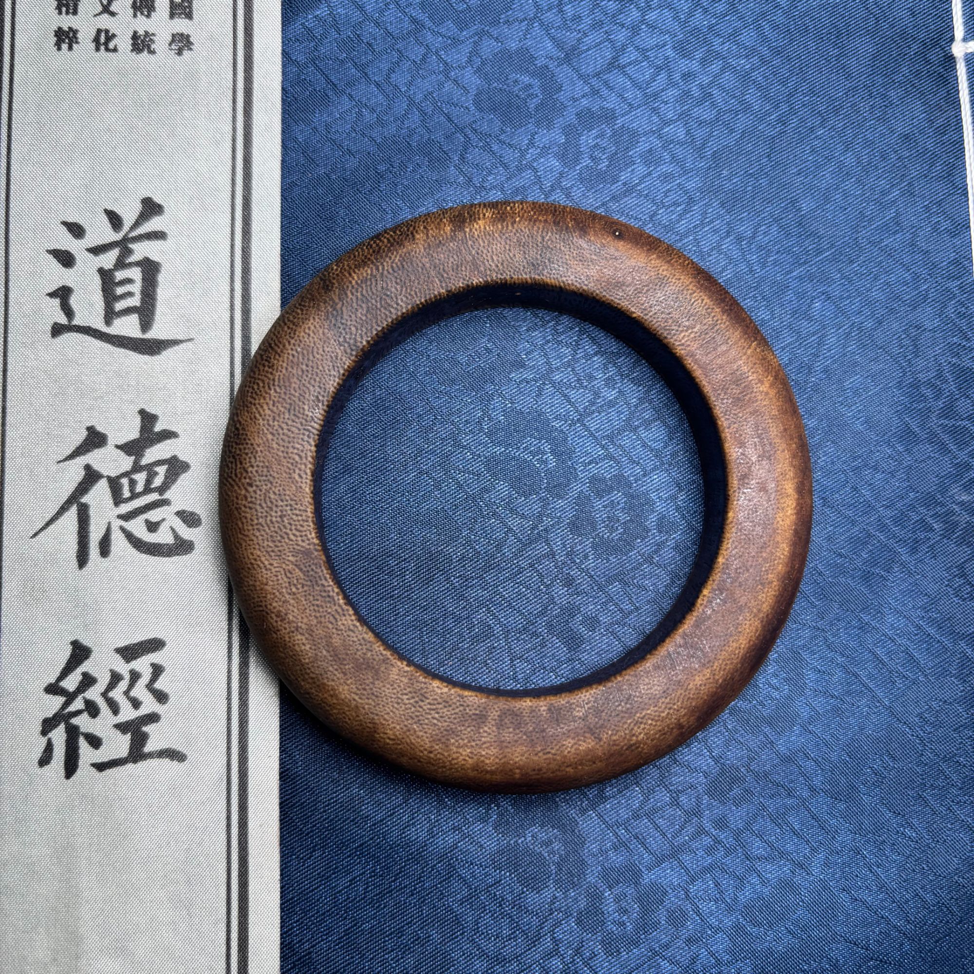 沉香DZQ058 天然沉香手镯精美款 多样性发一件