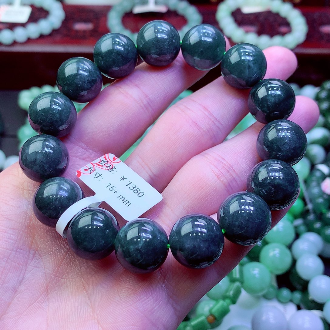 翡翠未镶嵌毛衣链