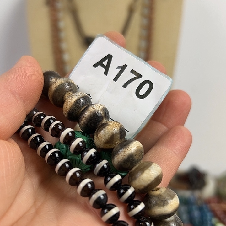 幽***拳玛瑙/玉髓颈饰未镶嵌