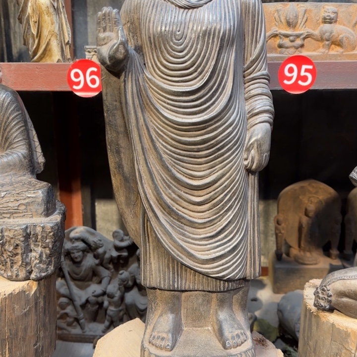 清***）砖雕茶室里的高端摆件