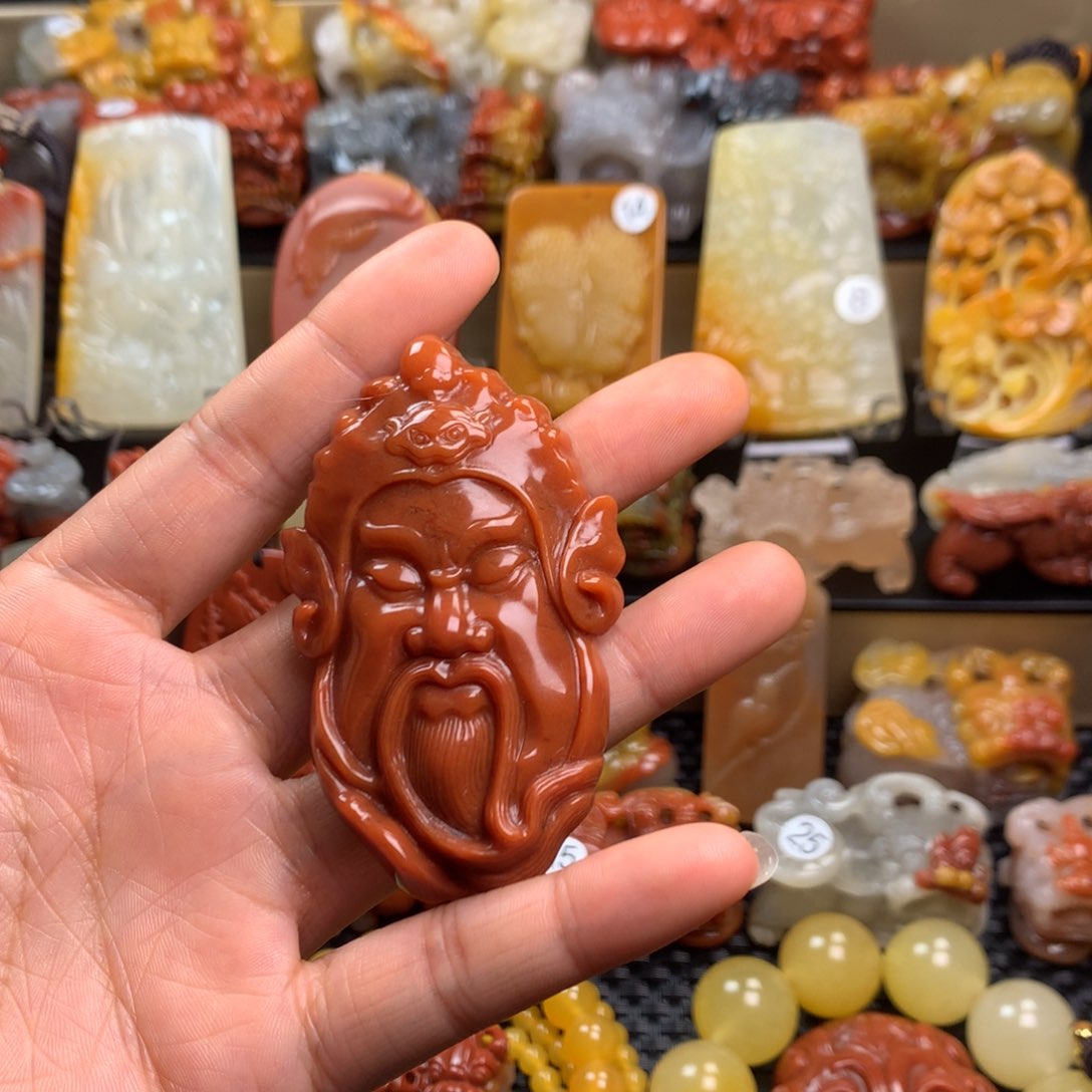 石英质玉（黄龙玉）挂件未镶嵌