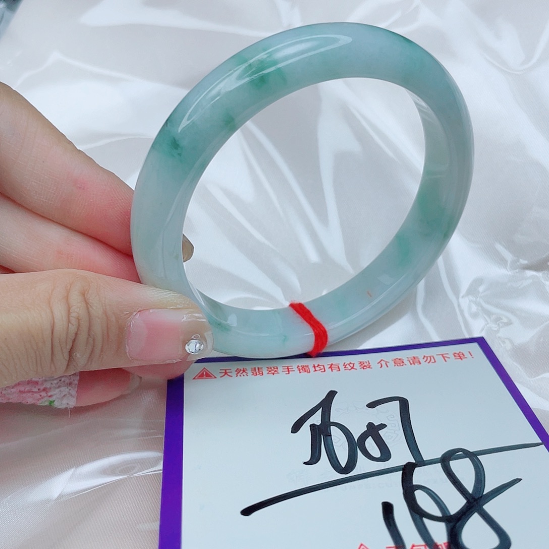 翡翠未镶嵌手镯翡翠