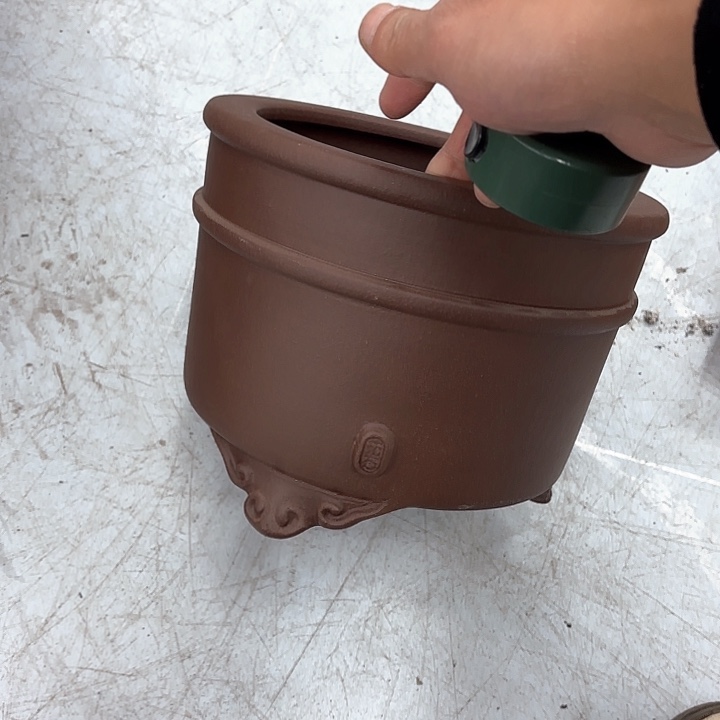 紫砂花盆紫砂的颜色很好看呀